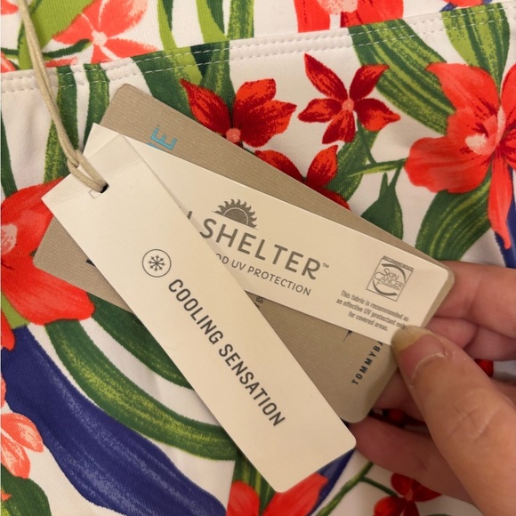 Tommy Bahama Aubrey Calli Cove Skort In White. Sz: XX Small - Picture 3 of 8